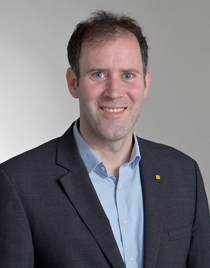 Dr.