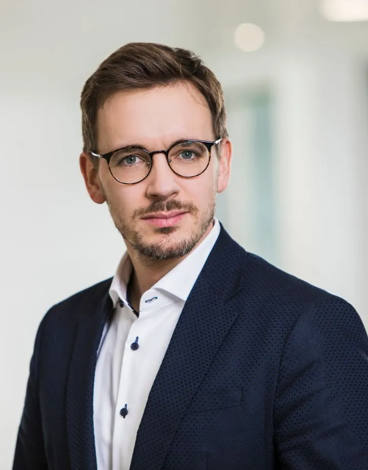  Christoph Theelen 