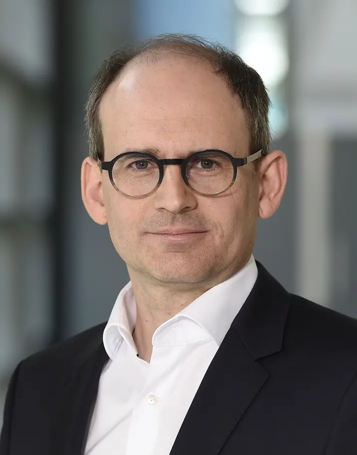 Dipl.-Kaufmann