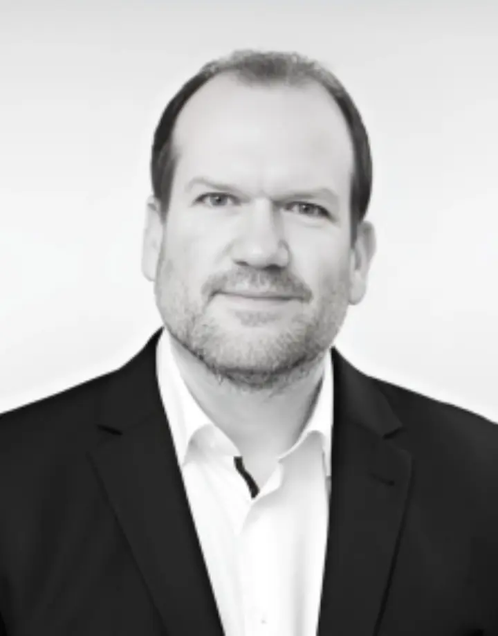 Jörg B. Soetebeer