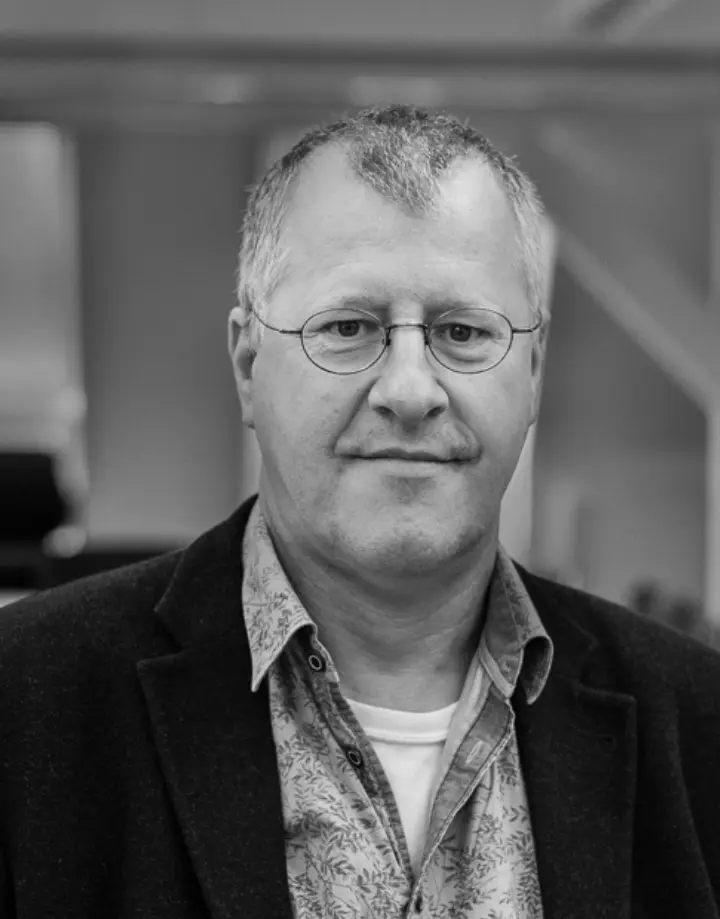  Christoph Scheibert