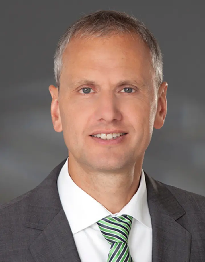  Torsten Henning