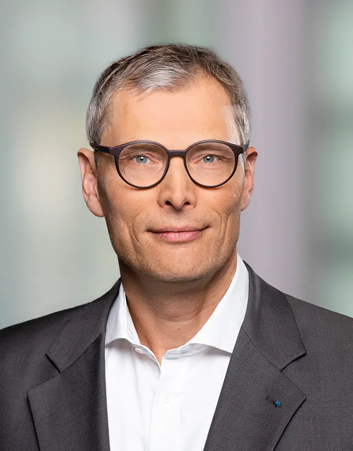 Dr.